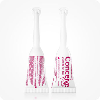 For Conceive Plus Try Me Size Bundle (30ml Tube and 3x4g Applicators), showing front and back views of 4g pre-filled fertility lubricant applicators, highlighting detailed labeling, dosage, and regulatory markings on both sides, presented upright against white background.